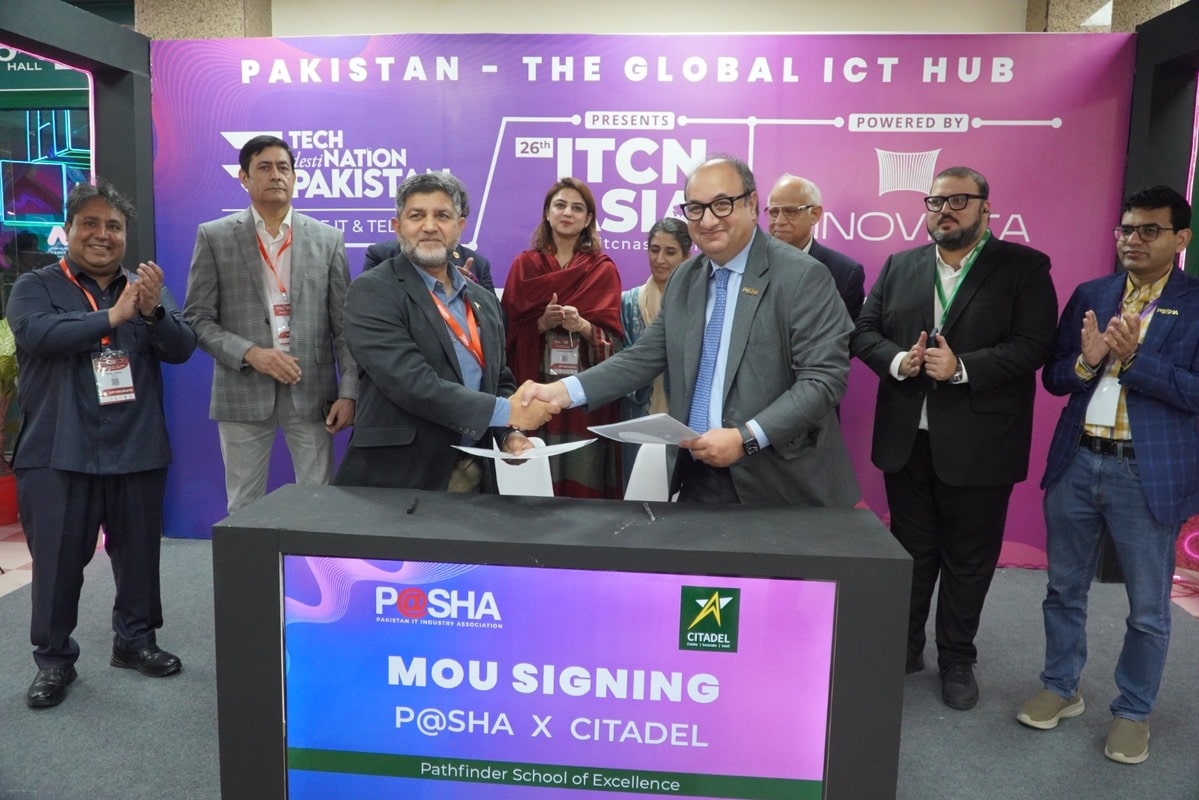 Pakistan’s Leading IT Association P@SHA and Pathfinder CITADEL Sign MoU at ITCN Asia Karachi to Empower National Innovation through Davos Startup Challenge 2026